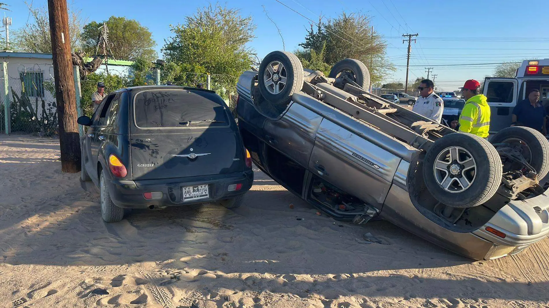 En la avenida 20 de Noviembre y calle 19 se registró la espectacular voladura de una camioneta